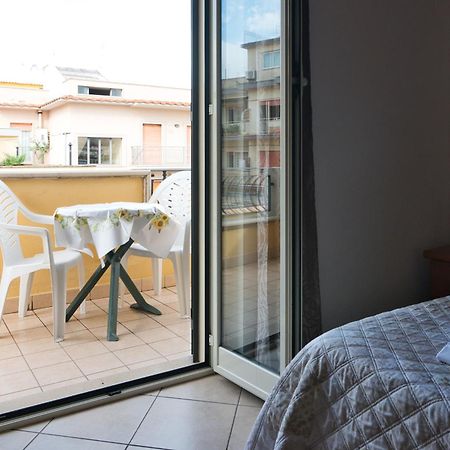 Hotel La Casa Degli Artisti 1 Nettuno Exterior foto